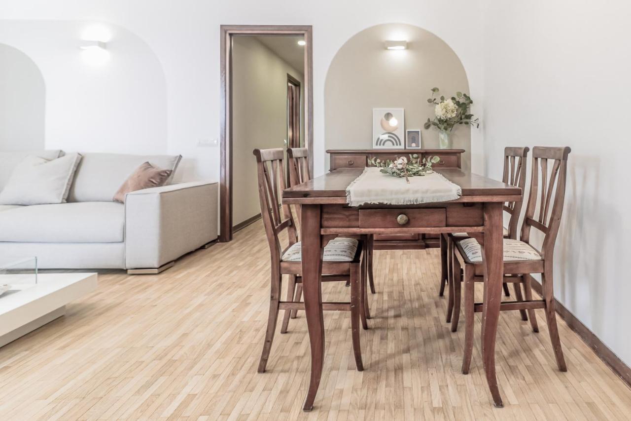 Stunning View Lakeside Apartment - Larihome A11 Gravedona Exteriör bild